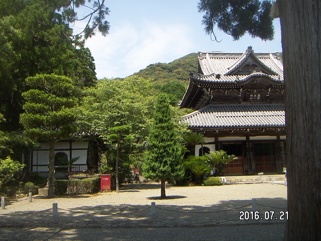 Main Hall of the Kōkoku Temple in Yura, Wakayama Pref., Japan. Photo by Kishi Kiyokazu, 2016